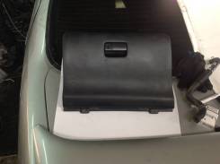 Бардачок. Nissan Cefiro, A32