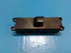 Кнопка стеклоподъемника. Nissan Maxima, A32, A32B Nissan Cefiro, A32 Двигатели: VQ20DE, VQ30DE