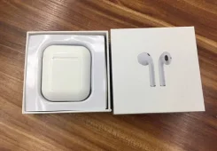 Apple AirPods