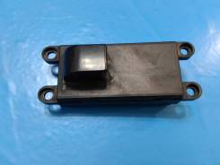 Кнопка стеклоподъемника. Nissan Maxima, A32, A32B Nissan Cefiro, A32 Двигатели: VQ20DE, VQ30DE