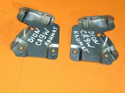 Кронштейн климат-контроля. Mitsubishi Mirage, CQ2A, CQ5A Mitsubishi Dion, CR6W, CR9W Mitsubishi Dingo, CQ2A, CQ5A Двигатели: 4G15, 4G93, 4G63, 4G94