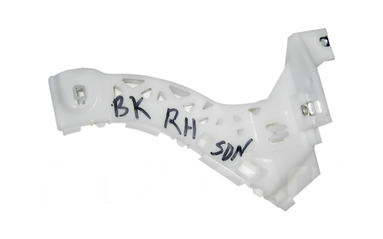 Крепление бампера мазда 3 бк. Крепление бампера Мазда 3 BK седан. Кронштейн переднего бампера Мазда 3 БК седан. Крепления переднего бампера Мазда 3 БК седан. Крепление переднего бампера Мазда 3 BK седан.