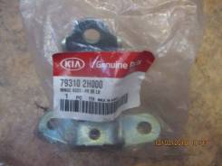 Крепление боковой двери. Hyundai: ix35, i40, i20, i30, ix20, Veloster, Elantra, Tucson, Avante, i10 Kia: Ray, Picanto, Cerato, Venga, Pride, Sportage...