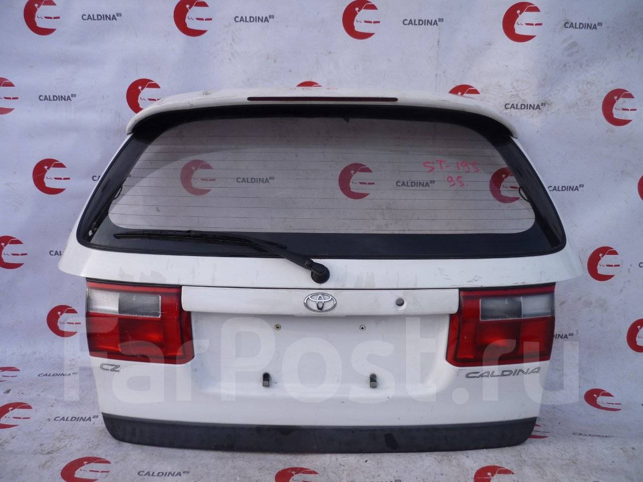 Toyota caldina 210 кузов двери левые. Багажник caldina 211. Задняя дверь на тойота калдина. Caldina at211 задняя вставка. Тойота калдина ет 196.