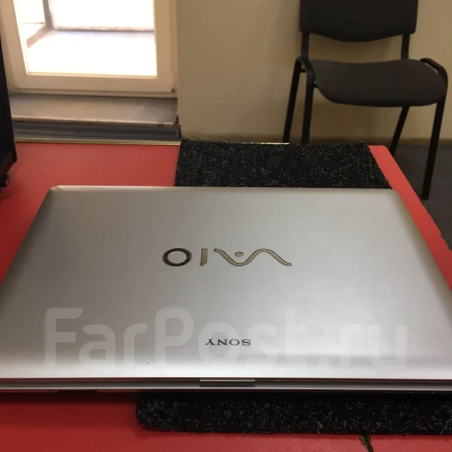 Sony VAIO. 1 600����, ��� 6 ��, ���� 320���, WiFi: 1, Bluetooth: 1, ����������� �� 1��. ����