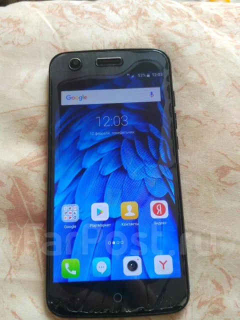 ZTE Blade V8 Lite. �/� ����