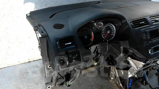 Форд фокус 2 хэтчбек разбор торпеды. Форд фокус 2 снятие торпеды. Форд фокус 2 без торпеды. Ford c-max 2008 снятие торпеды. Центральная консоль ford focus 3.