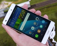 Huawei P8 Lite. �/�