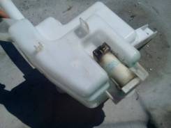 Бачок стеклоомывателя. Nissan Teana, J31, PJ31, TNJ31 Двигатели: QR20DE, QR25DE, VQ23DE, VQ35DE