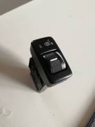 Кнопка включения обогрева. Toyota Mark X, GRX120, GRX121, GRX125 Toyota Land Cruiser Prado, GRJ120, GRJ120W, GRJ121, GRJ121W, GRJ125, GRJ125W, KDJ120...