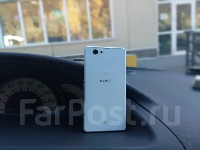 Sony Xperia Z1 Compact. �/� ����