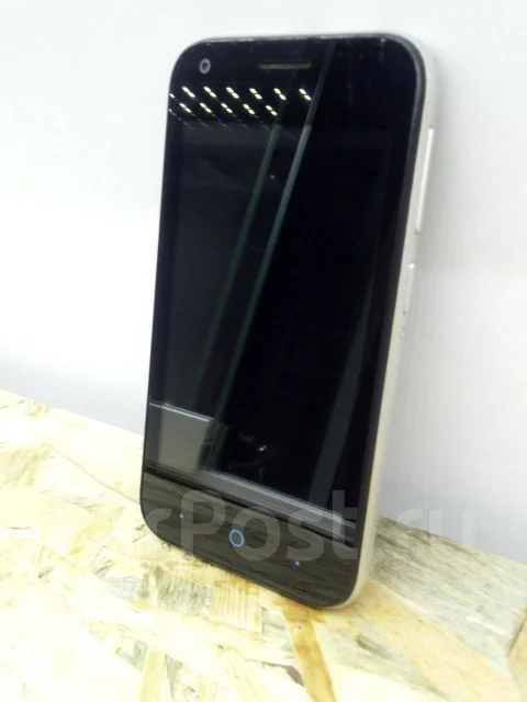 ZTE Blade L110. �/�, Dual-SIM ����