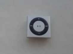 Apple iPod shuffle. ����