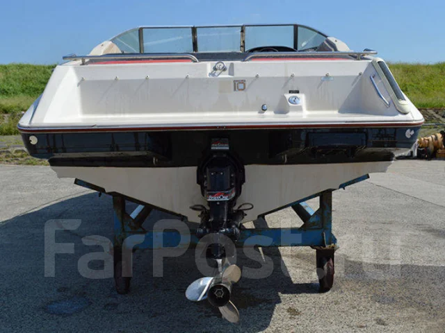 Maxum. 1992 ���, ����� 7,32��., ��������� ������������, 330��.�., ������. ��� ����� �� ������������ ����