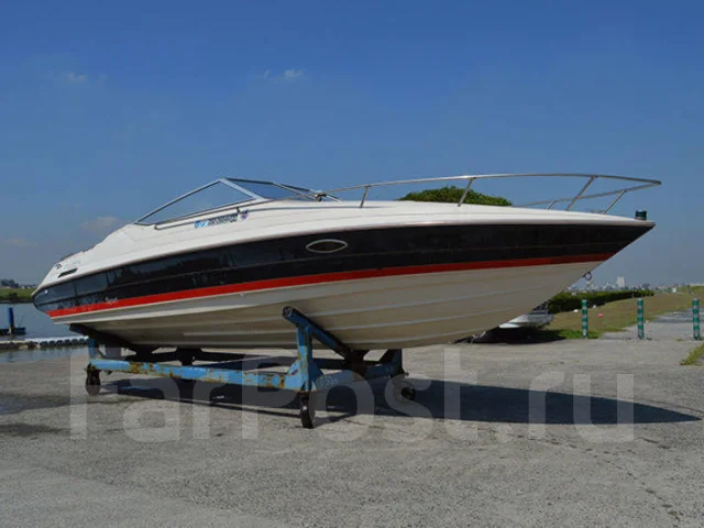 Maxum. 1992 ���, ����� 7,32��., ��������� ������������, 330��.�., ������. ��� ����� �� ������������ ����