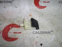 Ручка открывания капота. Toyota: Corsa, Corona, RAV4, Corolla II, Camry, Tercel, Carina E, Carina ED, Raum, Corona Exiv, Chaser, Vista, Celica, Carina...
