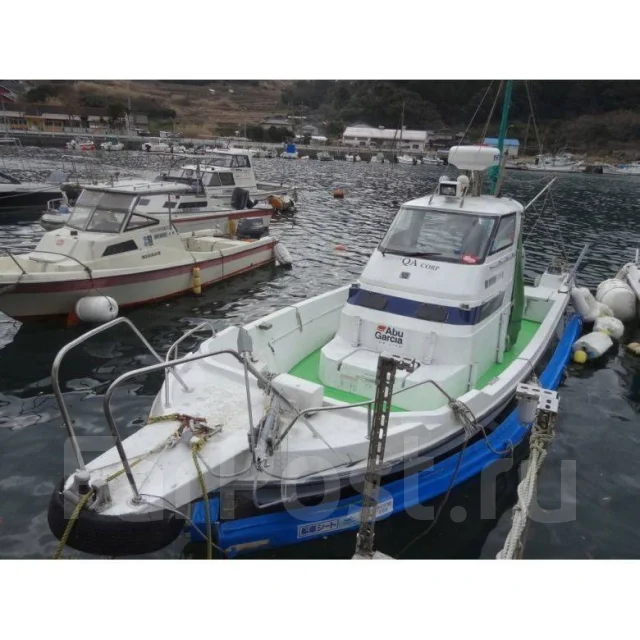 Yamaha UF-25. 1990 ���, ����� 6,8��., ��������� ���������, 249��.�., ������. ��� ����� �� ������������ ����
