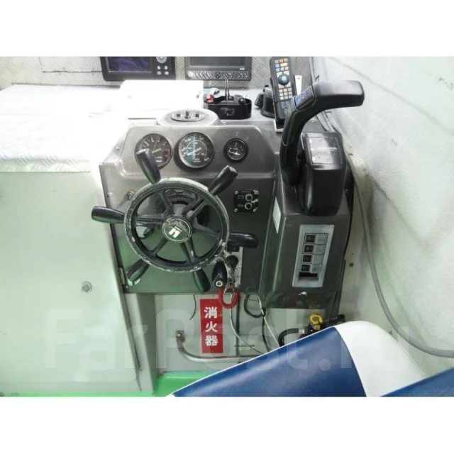 Yamaha UF-25. 1990 ���, ����� 6,8��., ��������� ���������, 249��.�., ������. ��� ����� �� ������������ ����