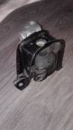 Подушка двигателя. Toyota: Corolla Spacio, WiLL VS, Allex, Wish, Corolla Axio, Corolla Fielder, Isis, Corolla, Corolla Runx Двигатели: 1ZZFE, 3ZZFE, 1...