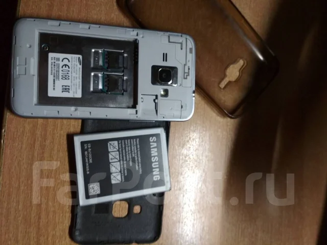 Samsung Galaxy J1. �/� ����