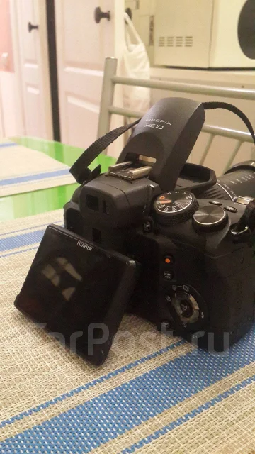 Fujifilm FinePix HS10. 10 - 14.9 ��, ���: 14� � ����� ����
