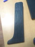 Накладка на педаль. Toyota: Mark II Wagon Blit, Crown Majesta, Crown, Aristo, Celsior, Verossa, Century, Mark II, Origin, Progres Двигатели: 1GFE, 1JZ...