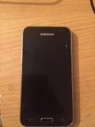 Samsung Galaxy J1. �/�