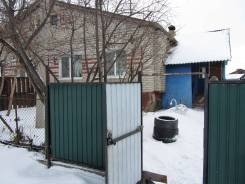 Пол дома в п. Новодевица. С.Новодевица улица Луговая 7, р-н Хорольский, площадь дома 62 кв. м., централизованный водопровод, отопление твердотопливное...