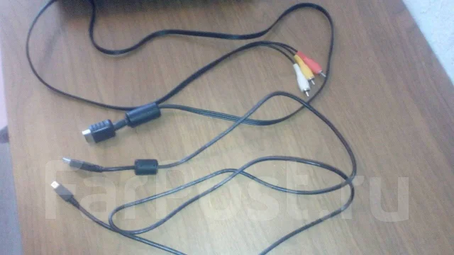 Sony PlayStation 3 Super Slim ����