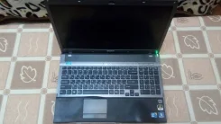 Sony VAIO VPC-F13Z1R. 17", 1,7����, ��� 8 ��, ���� 450���, WiFi: 1, Bluetooth: 1, ����������� �� 2��. ����