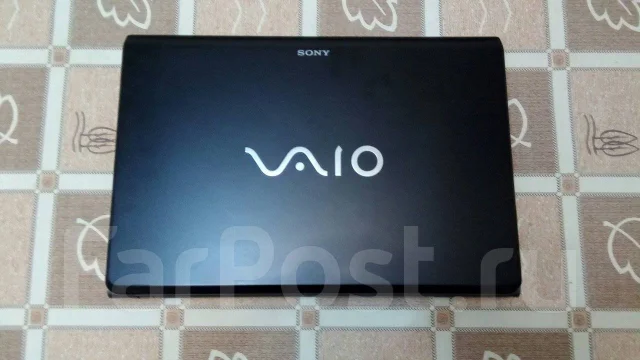 Sony VAIO VPC-F13Z1R. 17", 1,7����, ��� 8 ��, ���� 450���, WiFi: 1, Bluetooth: 1, ����������� �� 2��. ����