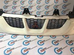Решетка радиатора. Mitsubishi Delica, PE6W, PE8W