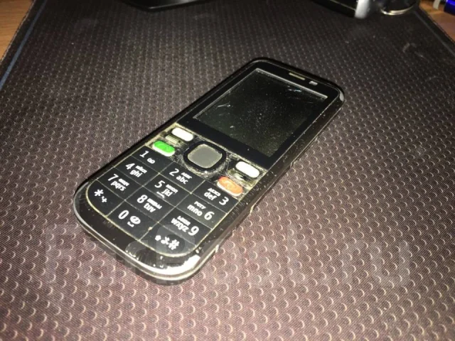 Nokia C5-00. �/� ����