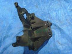 Крепление топливного насоса. Mazda Titan, SYF4L, SYF4T, SYF6L, SYF6T Mazda Bongo Brawny, SK54V, SK56L, SK56M, SK56T, SK56V, SK5HM, SK5HV, SKE4T, SKE6T...