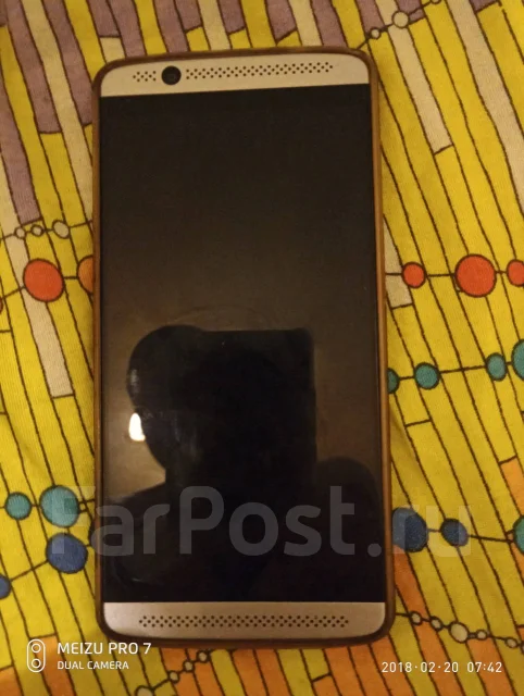ZTE Axon 7 Mini. �/� ����