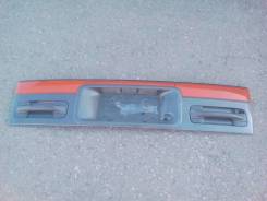 Вставка багажника. Mazda Bongo Friendee, SGLW Двигатель WLT
