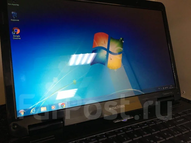 eMachines E725. 2,1����, ���� 250���, WiFi: 1, ����������� �� 2��. ����
