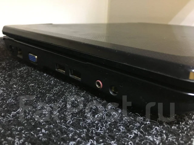 eMachines E725. 2,1����, ���� 250���, WiFi: 1, ����������� �� 2��. ����