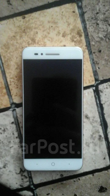ZTE Blade A610. ����� ����