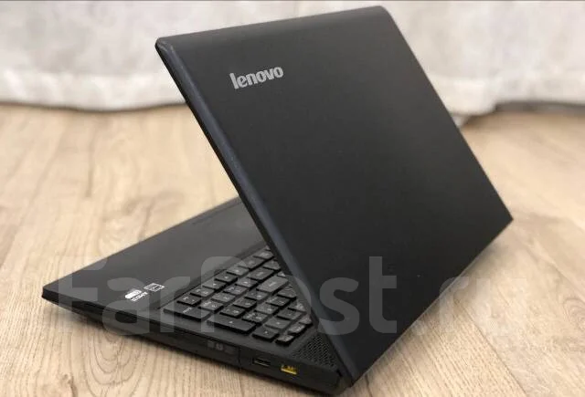Lenovo G550. 15.6", 1����, ��� 2048 ��, ���� 500���, WiFi: 1, Bluetooth: 1, ����������� �� 4��. ����