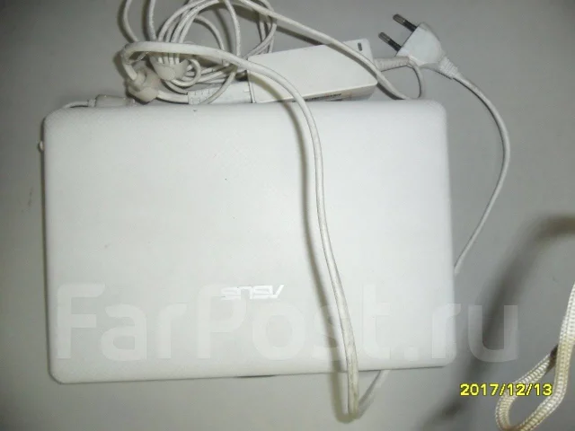 Asus Eee PC 1001PX. 11.1", 1,7����, ��� 1024 ��, ���� 150���, WiFi: 1, ����������� �� 3��. ����