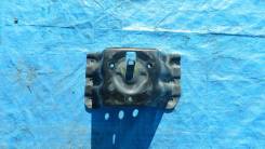 Крепление запасного колеса. Mitsubishi Pajero, V21W, V23W, V24WG, V25C, V25W, V26WG, V43W, V44WG, V45W, V46WG, V47WG, V21C, V23C, V24C, V24V, V24W, V2...