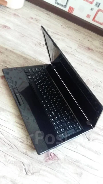 Lenovo G580. 15.6", 1,7����, ��� 2048 ��, ���� 120���, WiFi: 1, ����������� �� 5��. ����