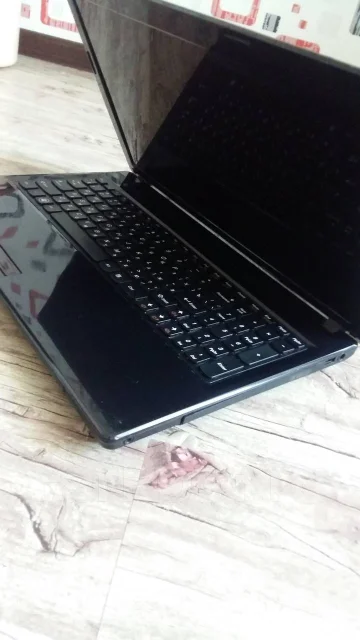 Lenovo G580. 15.6", 1,7����, ��� 2048 ��, ���� 120���, WiFi: 1, ����������� �� 5��. ����