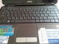 Asus K40AB. 14", 2,1����, ��� 2048 ��, ���� 250���, WiFi, ����������� �� 1��. ����
