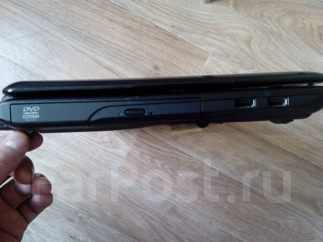 Asus K40AB. 14", 2,1����, ��� 2048 ��, ���� 250���, WiFi: 1, ����������� �� 1��. ����