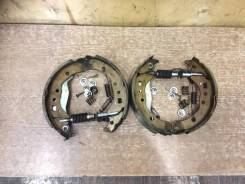 Колодки стояночного тормоза. Toyota Corolla Fielder, NZE141, NZE141G, NZE144, NZE144G, ZRE142, ZRE142G, ZRE144, ZRE144G Двигатель 1NZFE