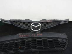 Решетка бамперная. Mazda Demio