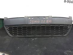 Решетка бамперная. Mazda Demio