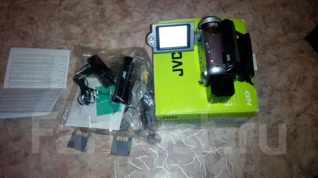 JVC Everio. 20 � ����� ��, � ���������� ����